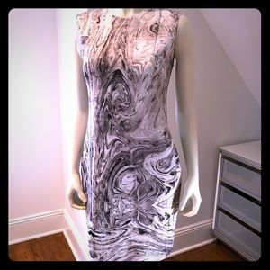 Easy-to-wear sheath dress